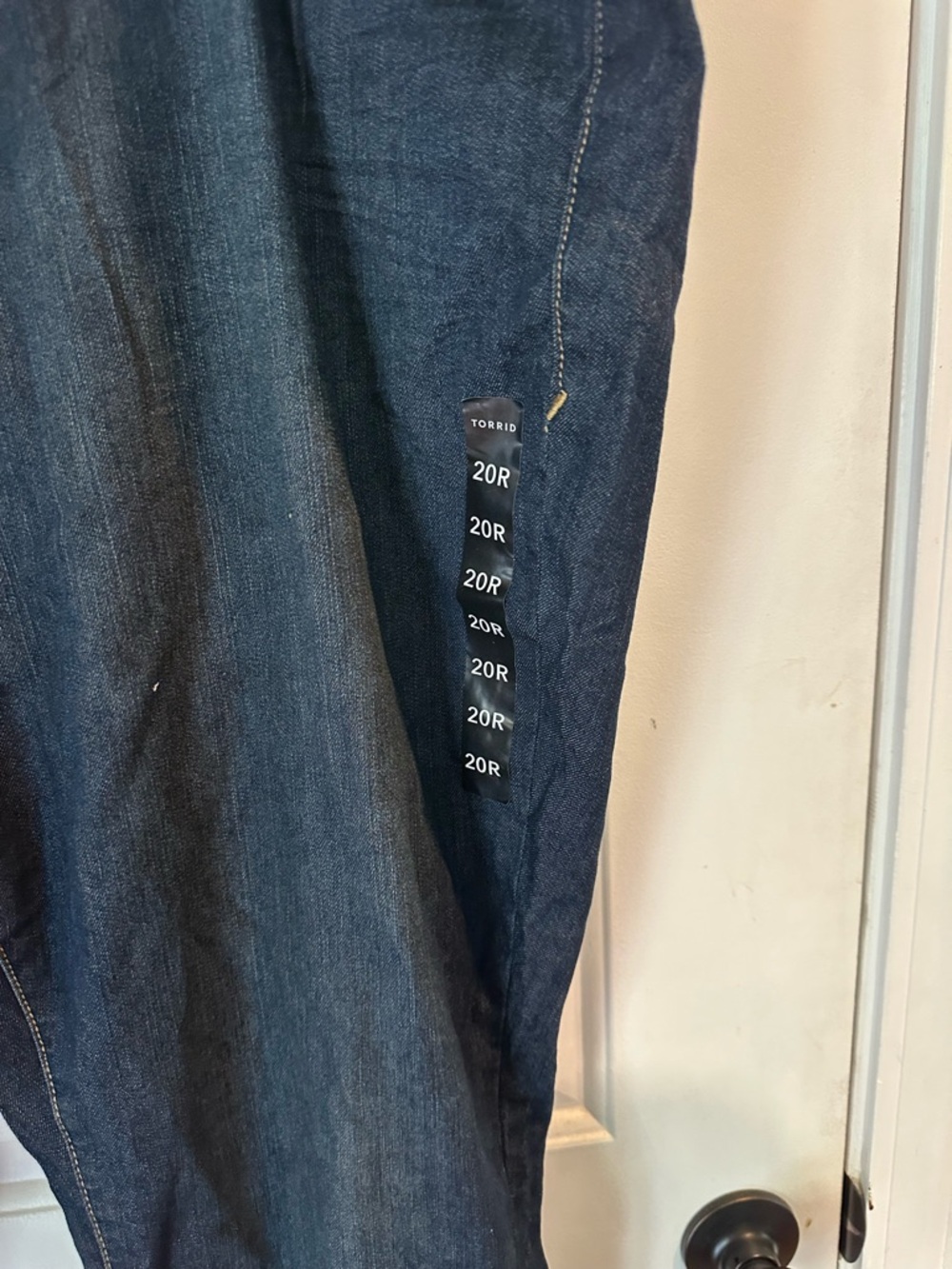 Torrid Dark Wash curvy skinny Stretch Jeans  - Torrid - Picture 2 of 7